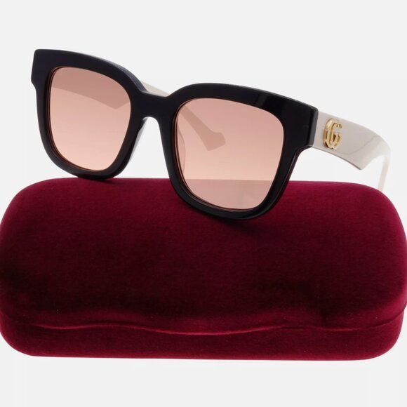 Gucci Sunglasses Womens Black/Cream w Gold New Authentic